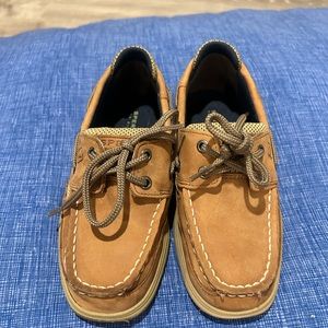 Boys Sperry Top-sider boat shoes 13m.  Excellent condition.